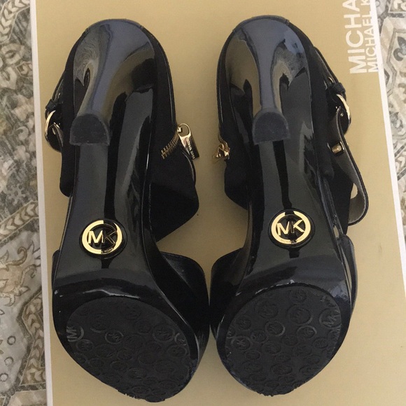 Michael Kors Morgen Platform, Black, size 7.5M - Picture 8 of 8